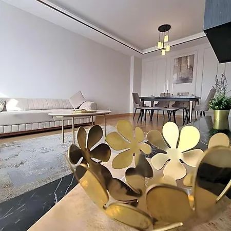 Grand By Newinn 4*
