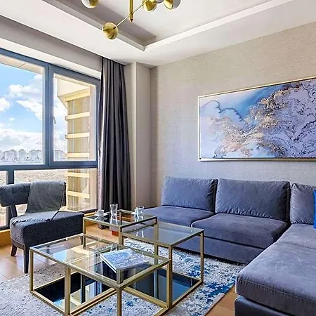 Grand By Newinn 4*