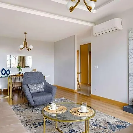 Grand By Newinn 4*